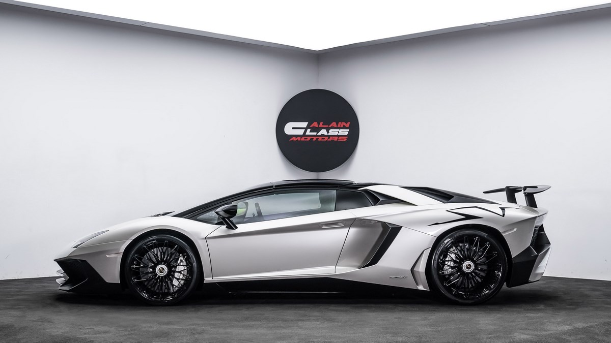 2017 Lamborghini Aventador LP 750-4 SV Roadster, 11/16