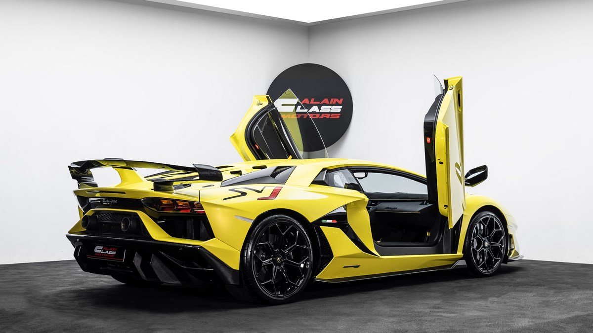 2020 Lamborghini Aventador SVJ