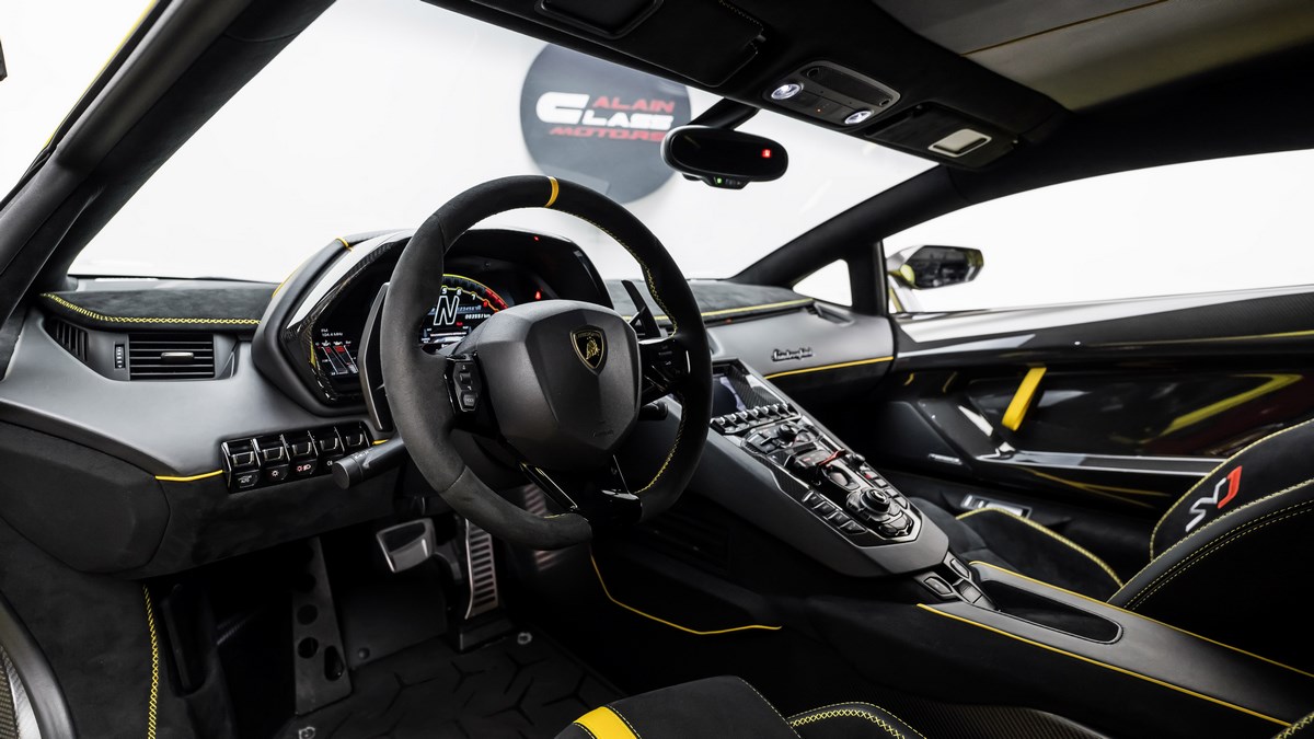 2020 Lamborghini Aventador SVJ, 3/26