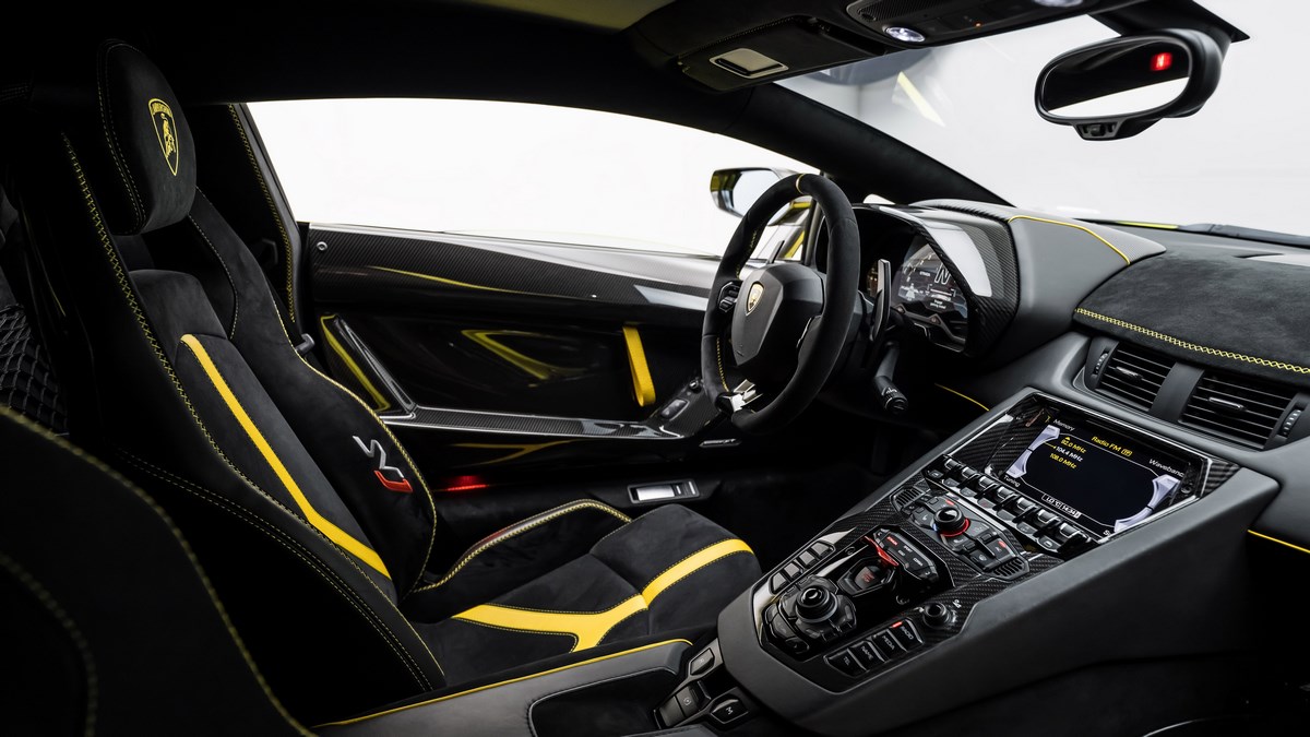 2020 Lamborghini Aventador SVJ, 7/26