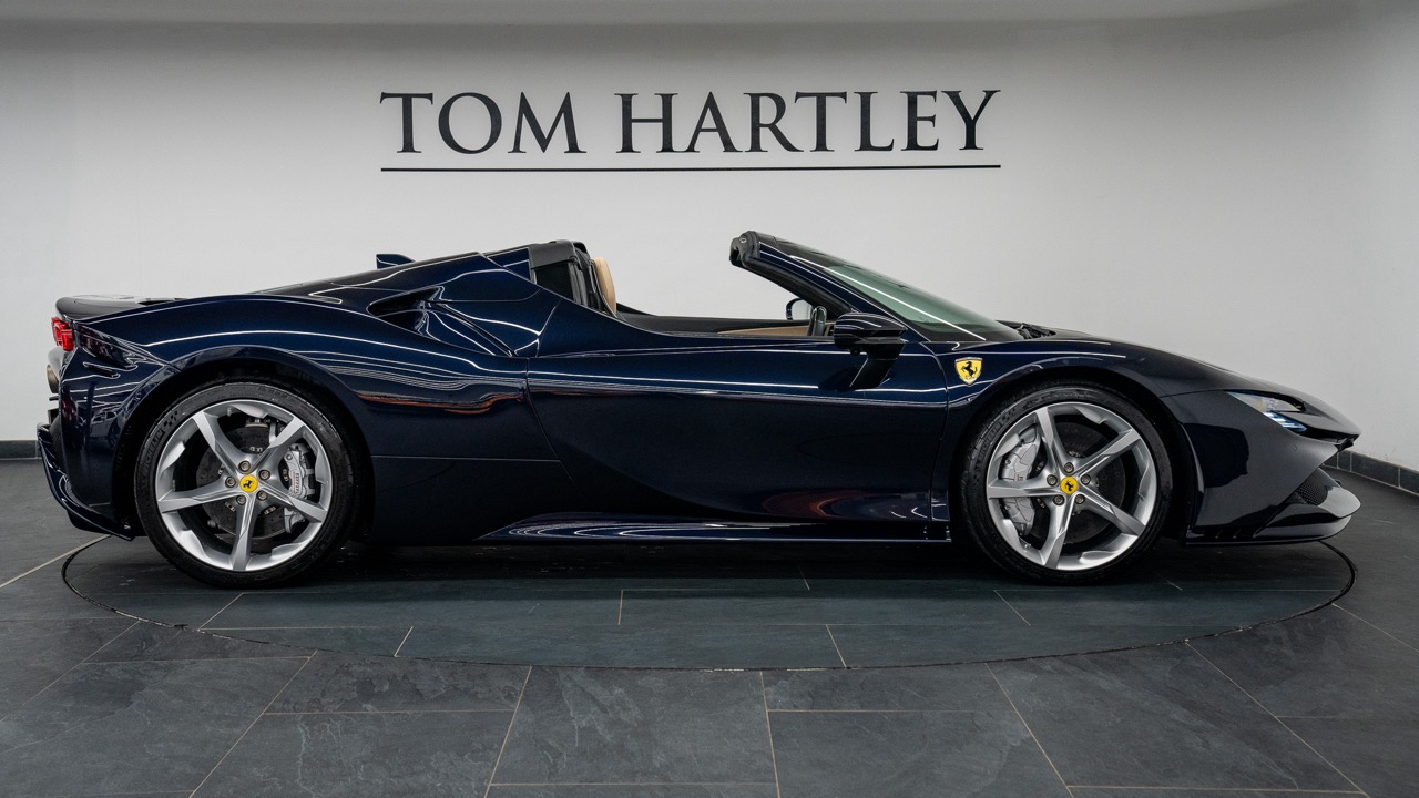 2023 Ferrari SF90 Spider, 10/20