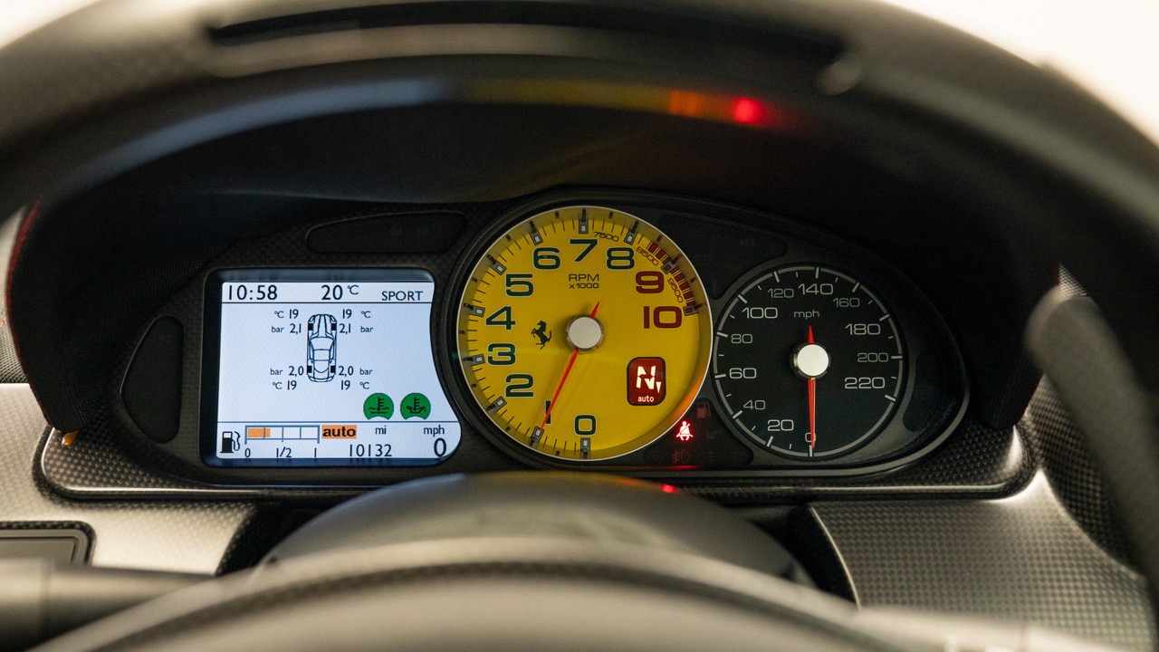 2010 Ferrari 599 GTO, 18/40