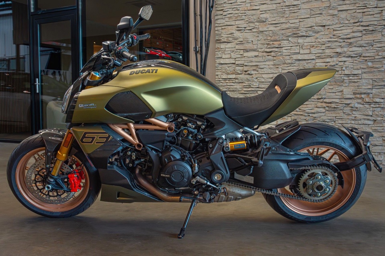 2023 Ducati 1260 S Diavel Lamborghini, 5/17