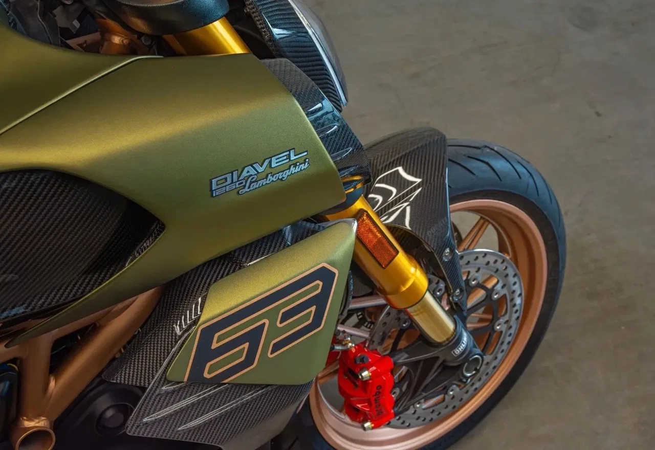 2023 Ducati 1260 S Diavel Lamborghini for sale, exterior, Gea Green.
