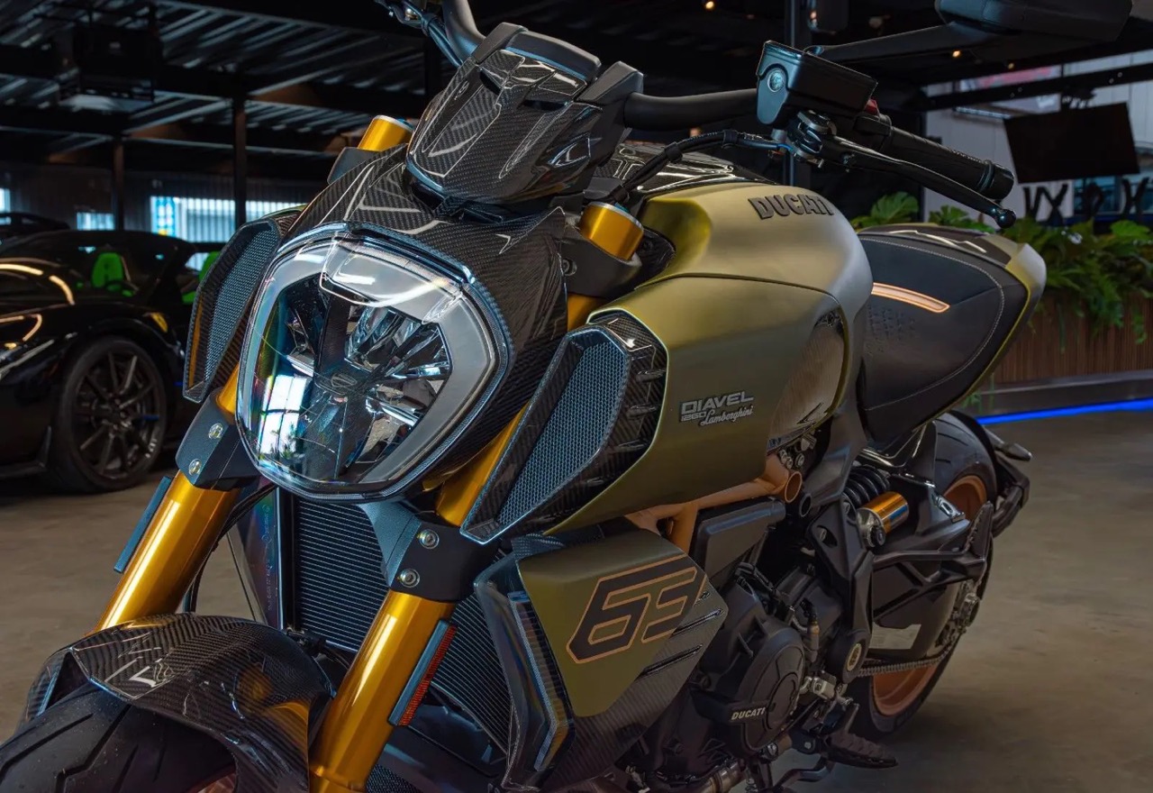 2023 Ducati 1260 S Diavel Lamborghini, 14/17