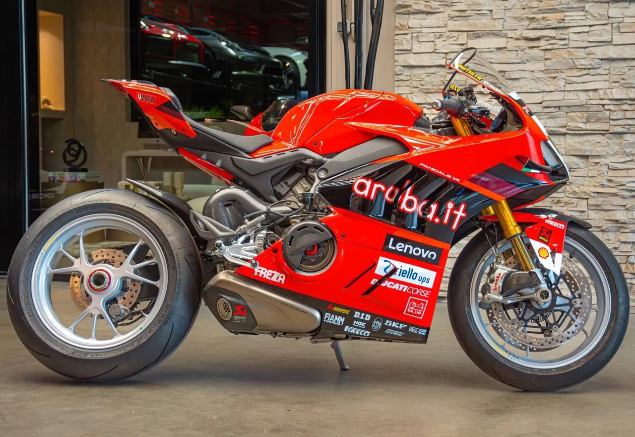 2024 Ducati Panigale V4 S SBK Bautista, 16/20