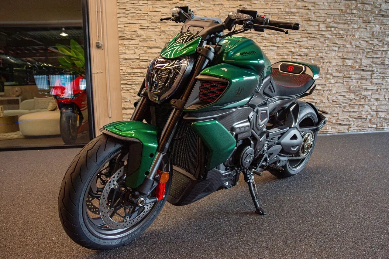 2024 Ducati Diavel for Bentley
