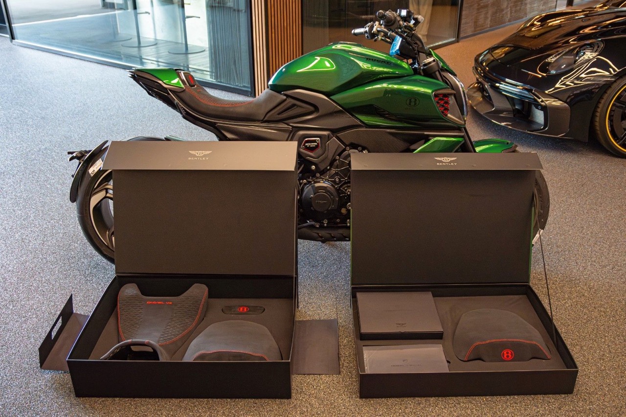 2024 Ducati Diavel for Bentley, 2/20