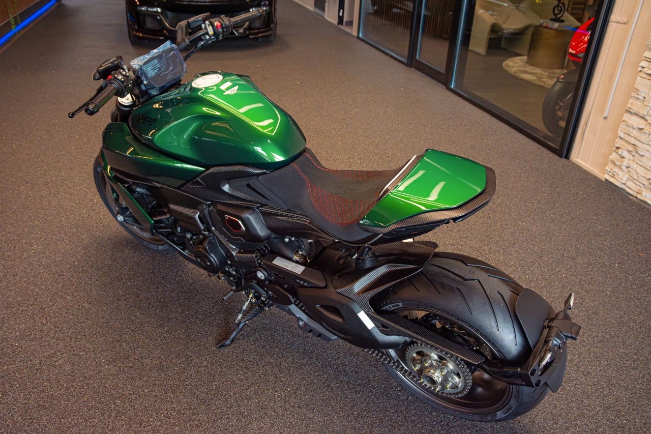 2024 Ducati Diavel for Bentley, 5/20
