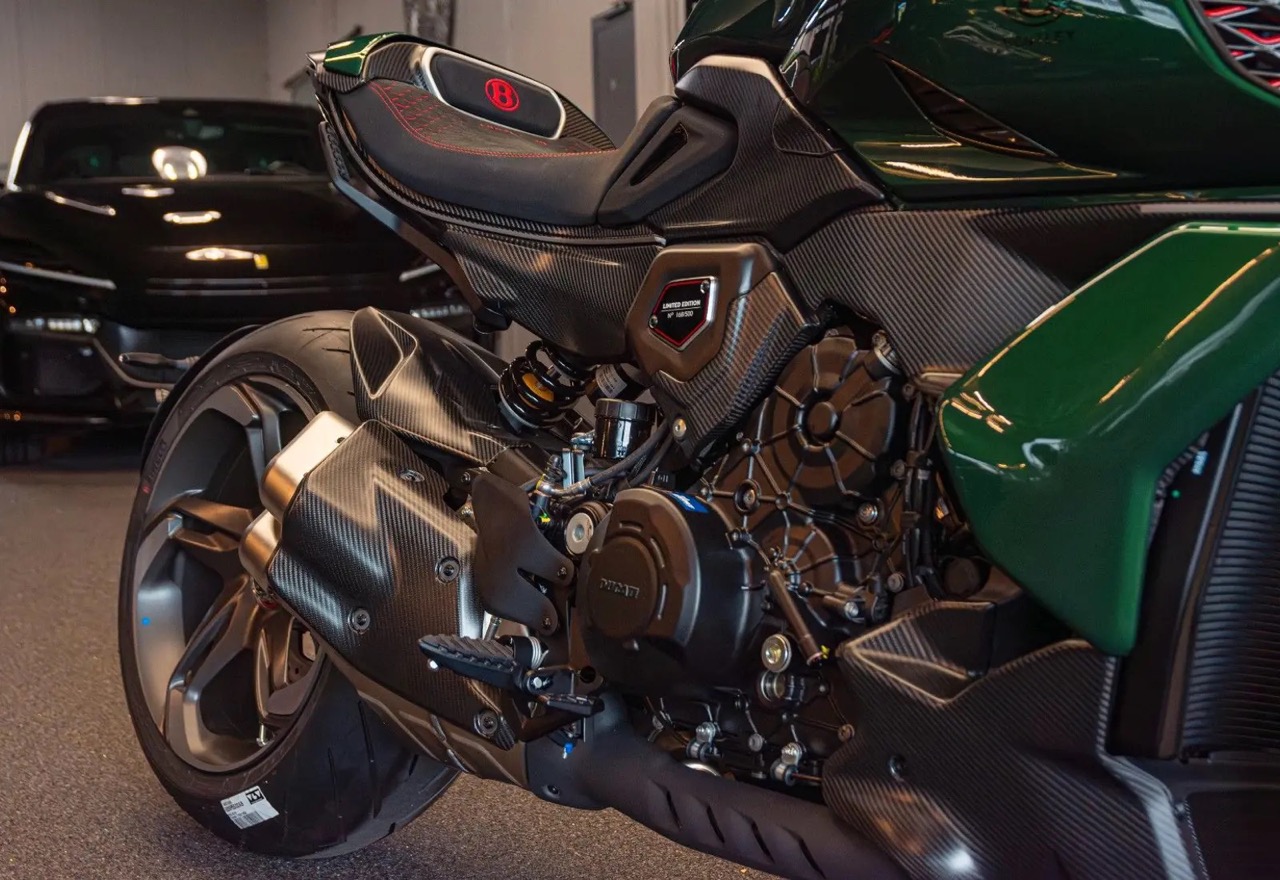 2024 Ducati Diavel for Bentley, 19/20