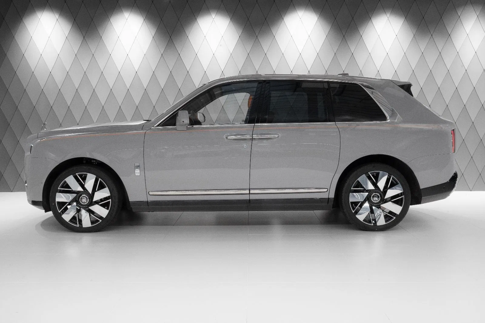 2025 Rolls-Royce Black Badge Cullinan Series II for sale, exterior, Tempest Grey