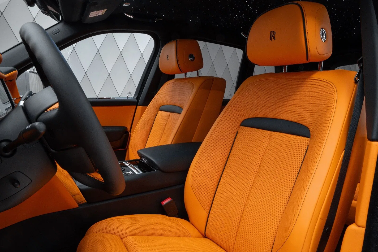 2025 Rolls-Royce Black Badge Cullinan Series II interior, seats, Mandarin Leather