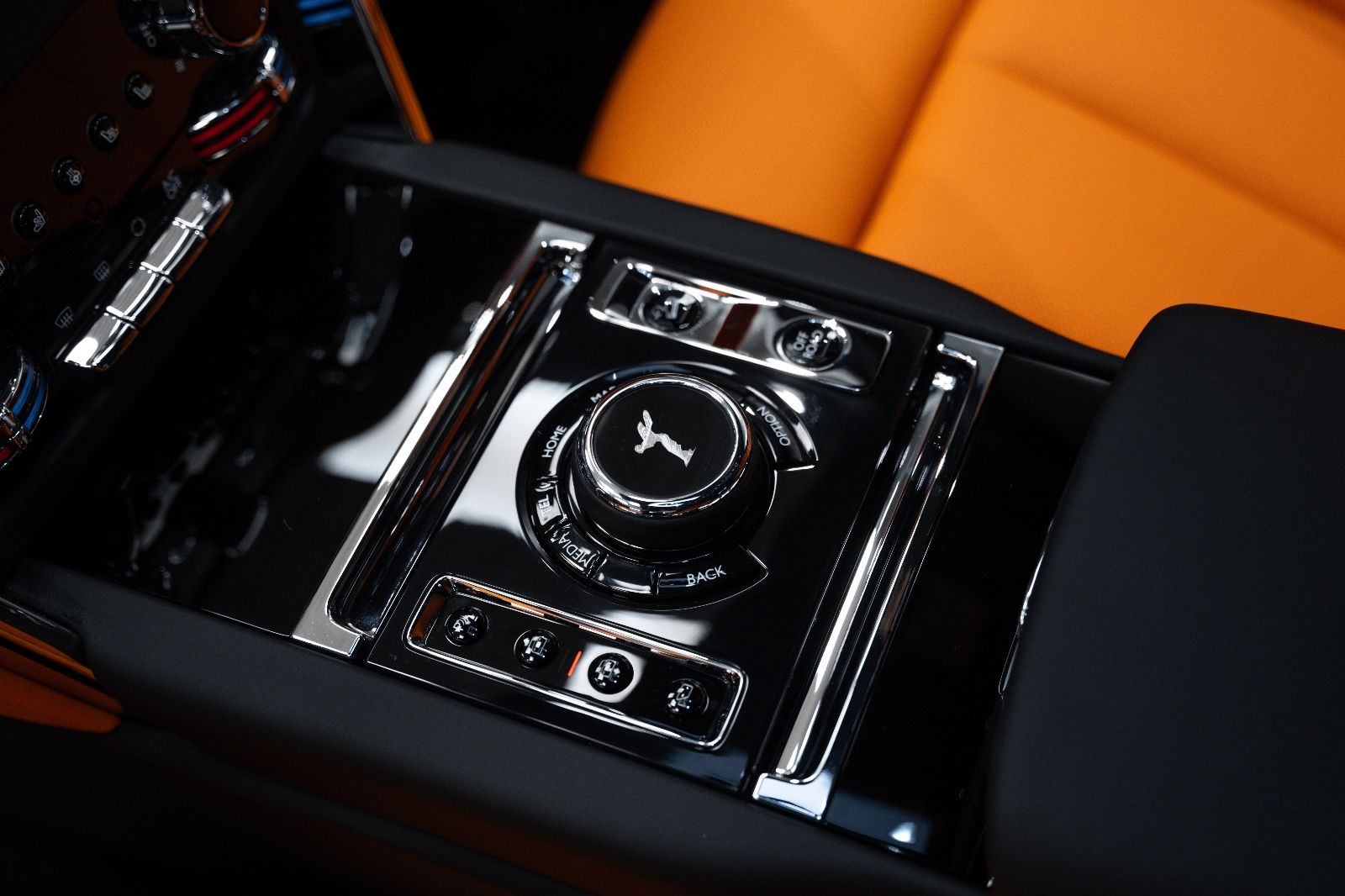 2025 Rolls-Royce Black Badge Cullinan Series II, 20/20