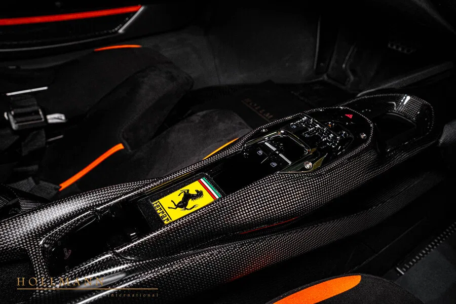 2025 Ferrari SF90 XX Stradale interior, Alcantara Nero