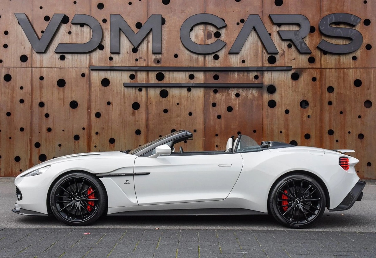 2018 Aston Martin Vanquish Zagato Volante, 18/20
