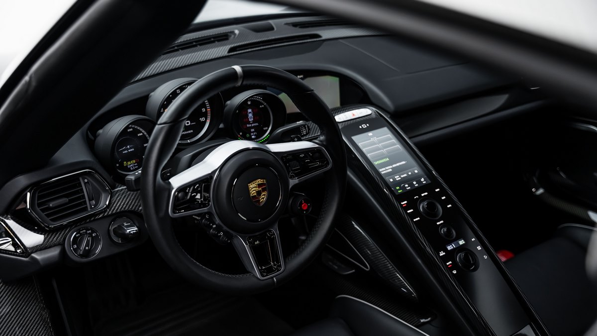 2015 Porsche 918 Spyder Weissach Package, 2/15