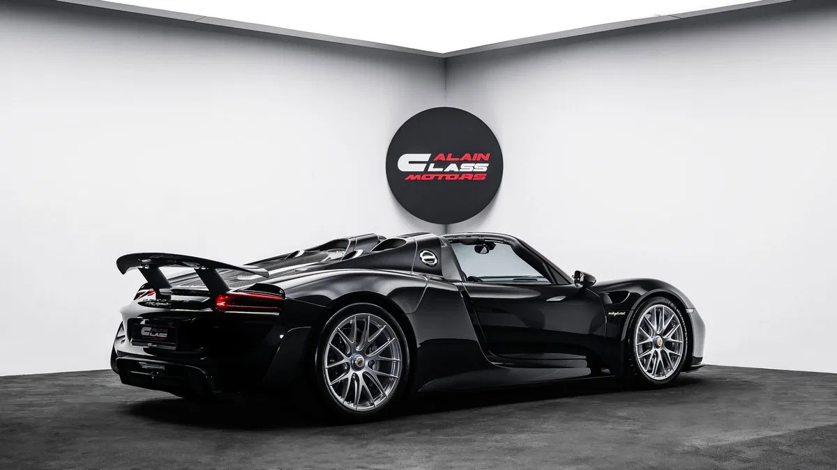 2015 Porsche 918 Spyder Weissach Package for sale, exterior, Black with Carbon Fiber
