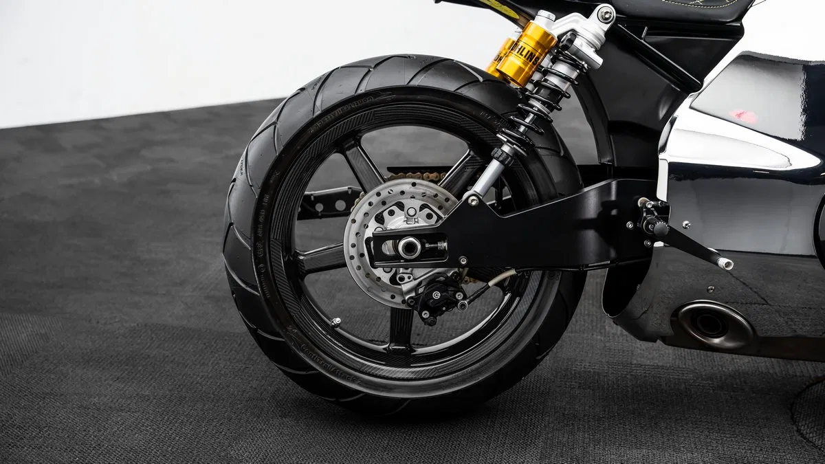 2014 Lotus C-01 1 of 100 wheel