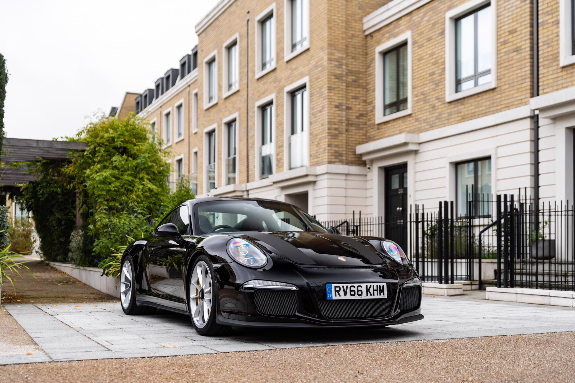 2016 PORSCHE 911 R, 2/20