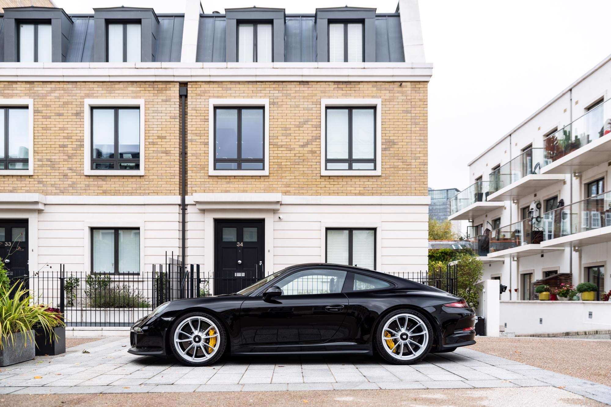 2016 PORSCHE 911 R, 4/20