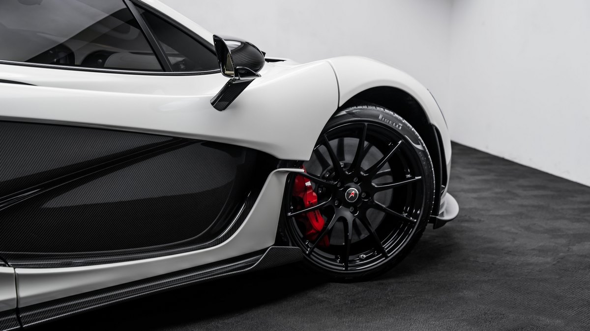 2014 McLaren P1, 18/19