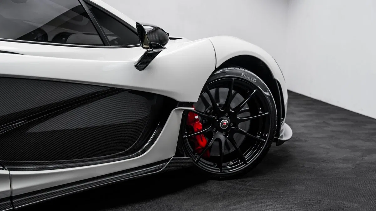 2014 McLaren P1 for sale, exterior, White