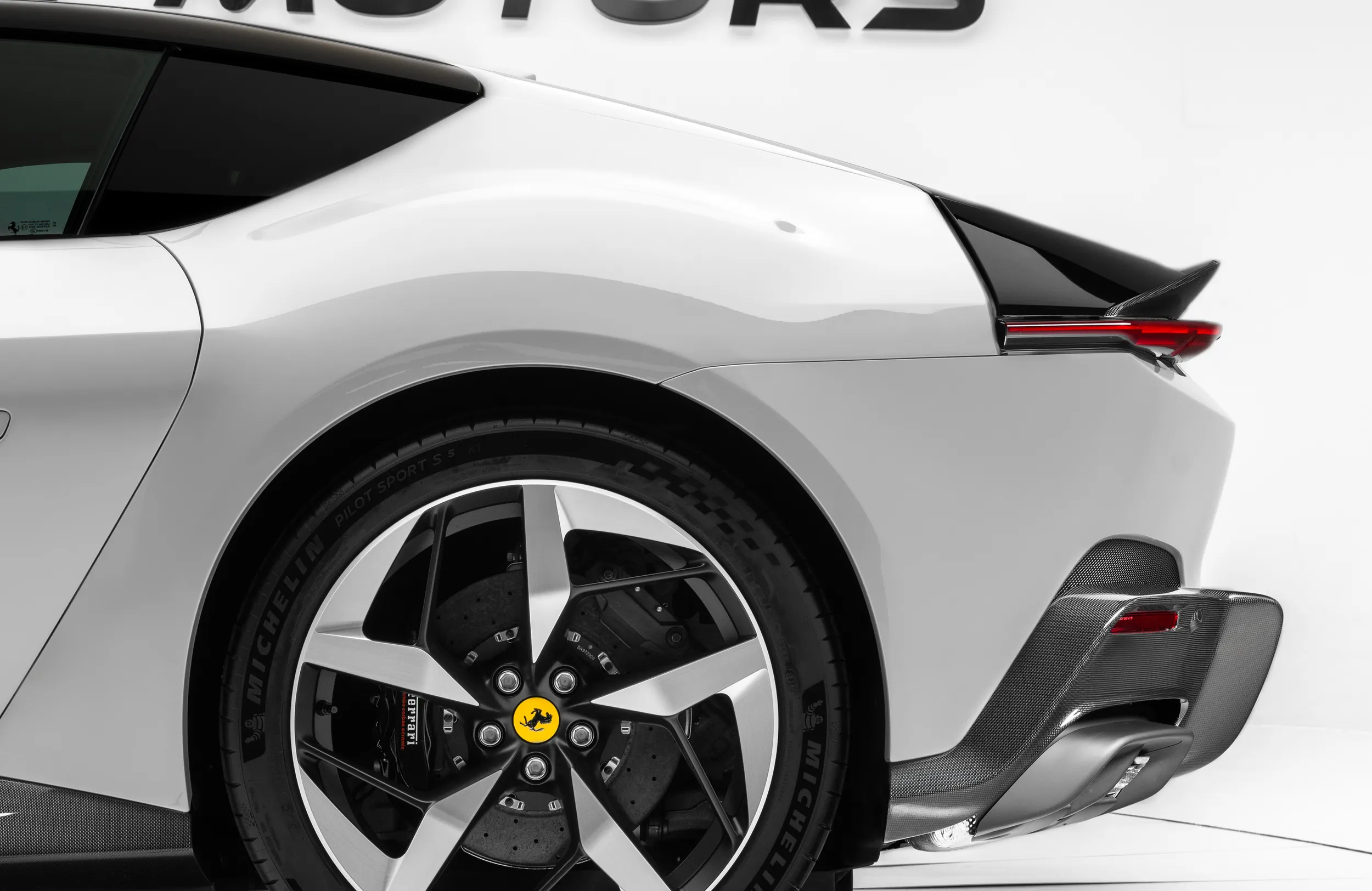 2025 Ferrari 12Cilindri, 11/19
