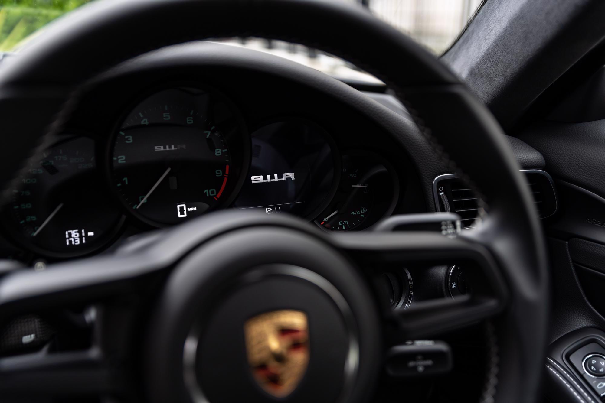 2016 PORSCHE 911 R, 8/20