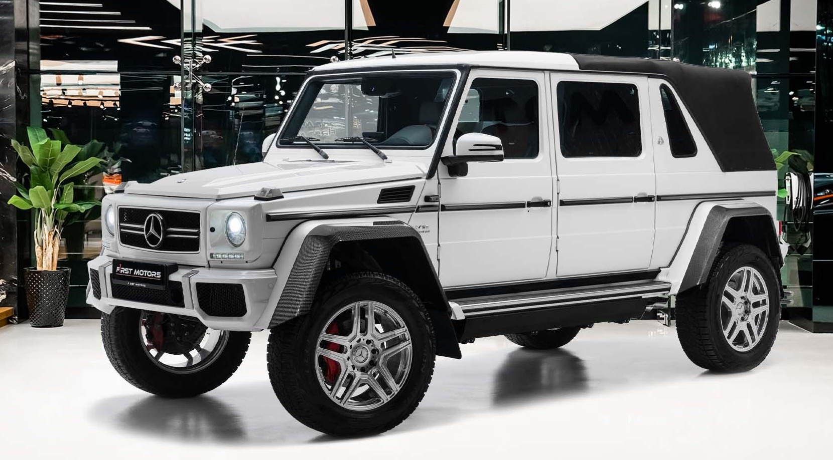 2018 Maybach G650 Landaulet, 33/50