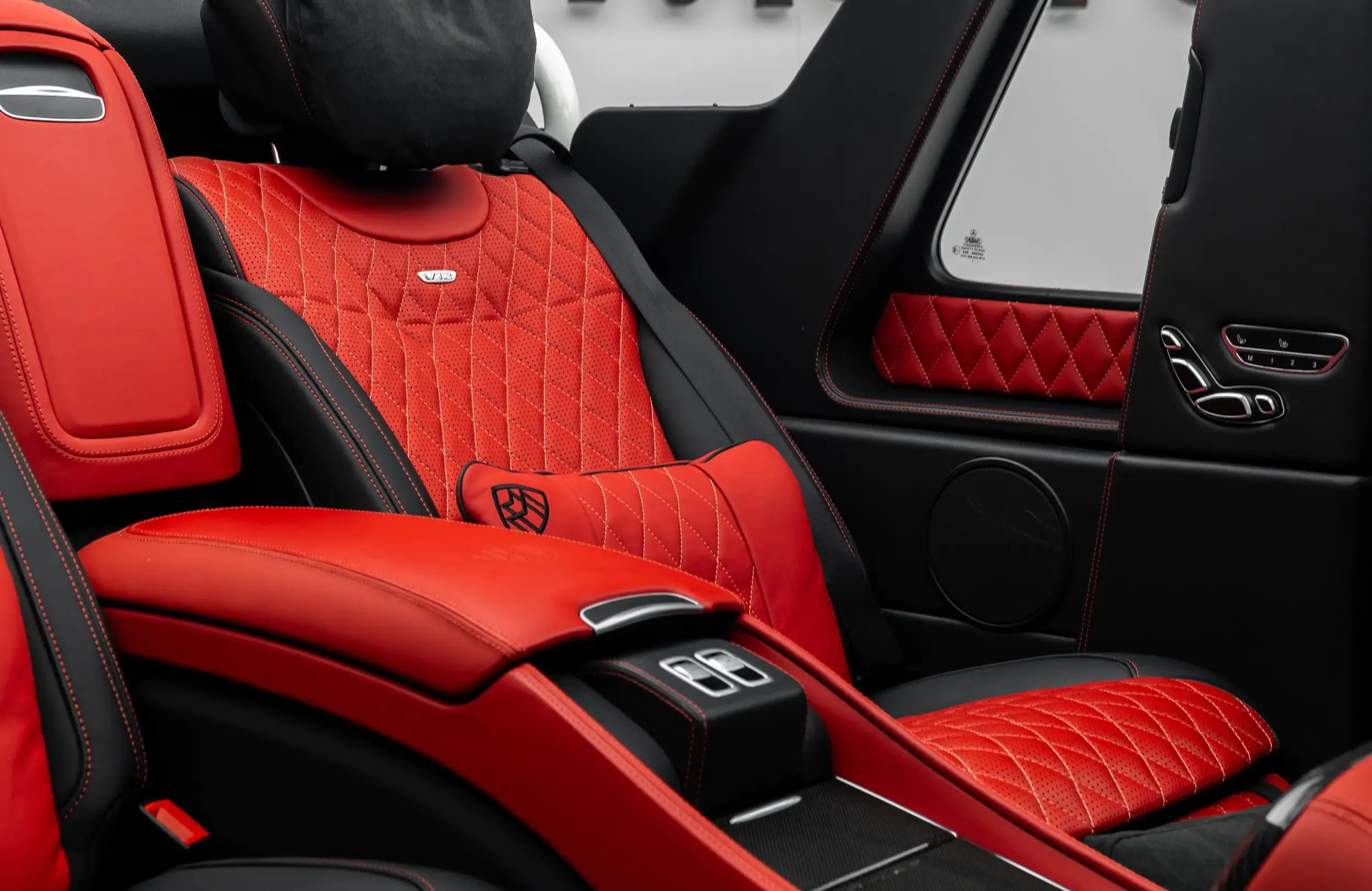 2018 Maybach G650 Landaulet, 47/50