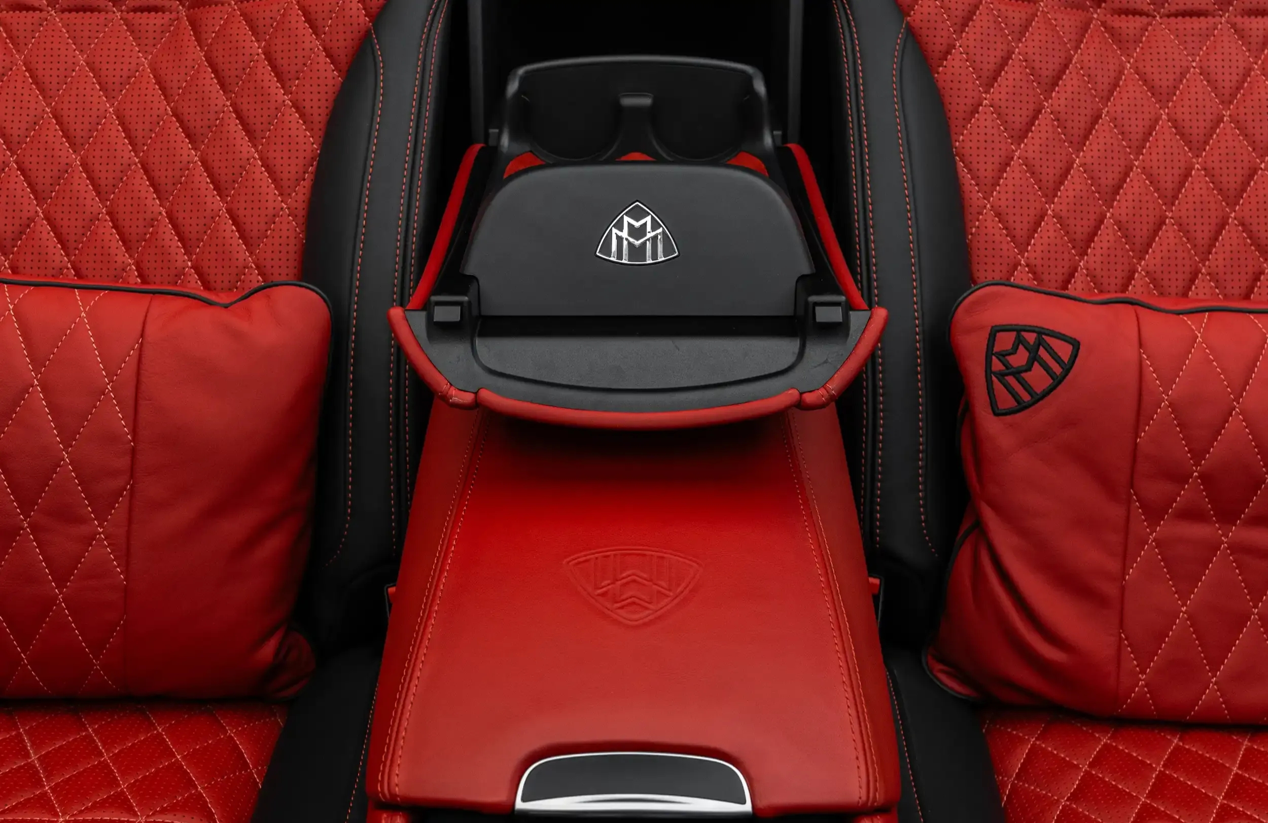 2018 Maybach G650 Landaulet, 48/50