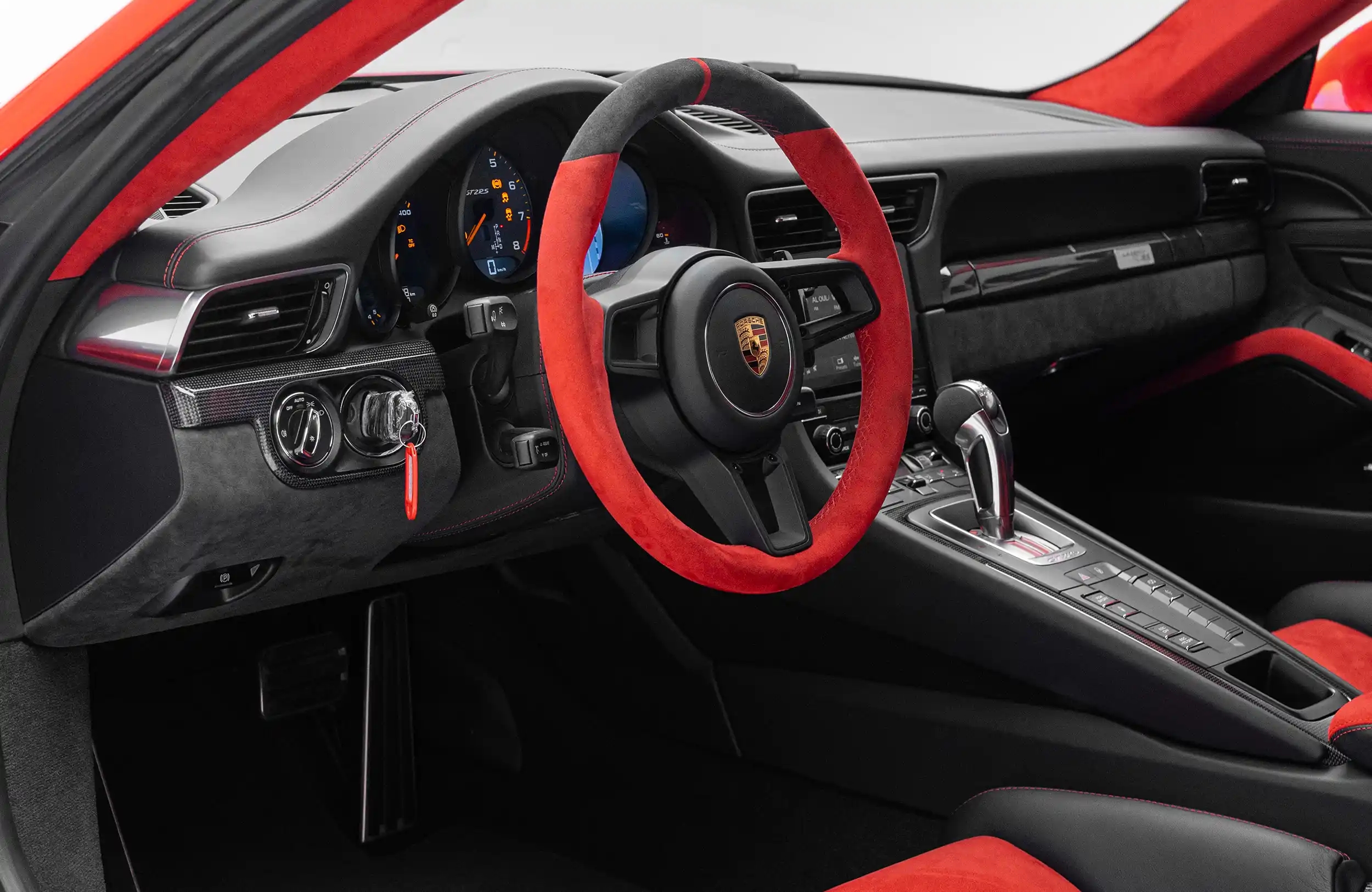 2018 Porsche 911 GT2 RS Weissach, 4/18