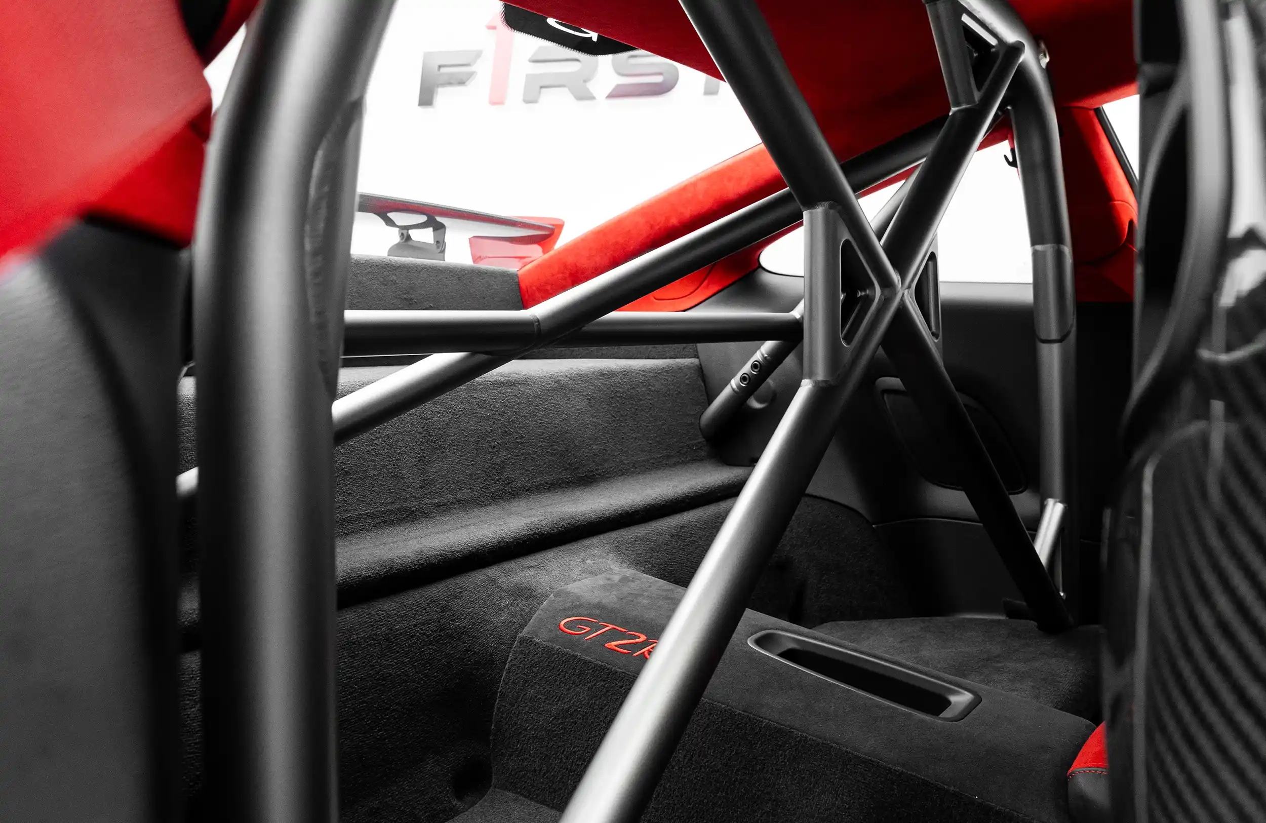 2018 Porsche 911 GT2 RS Weissach, 11/18