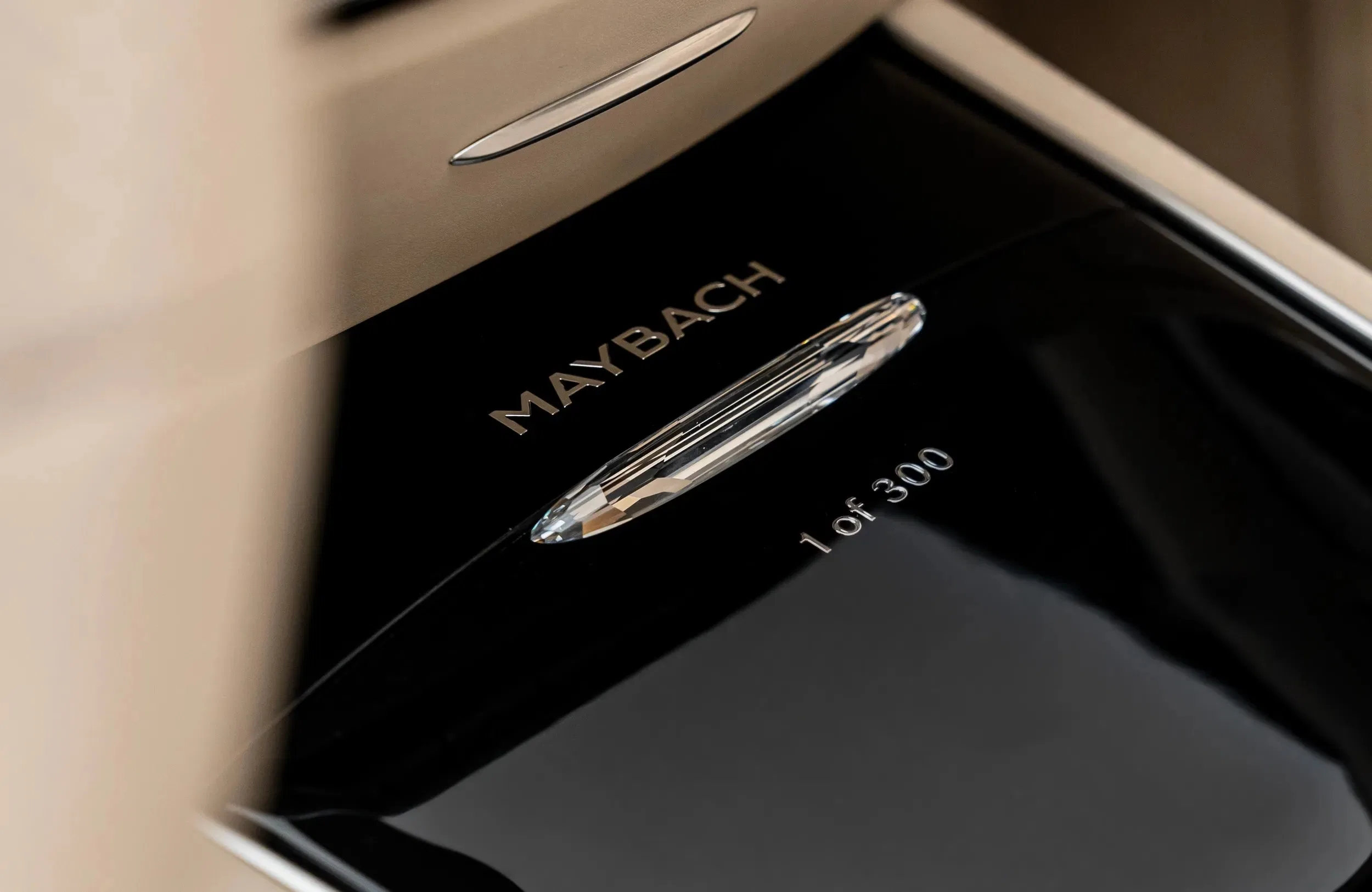 2017 Maybach S650 Cabriolet interior, Beige