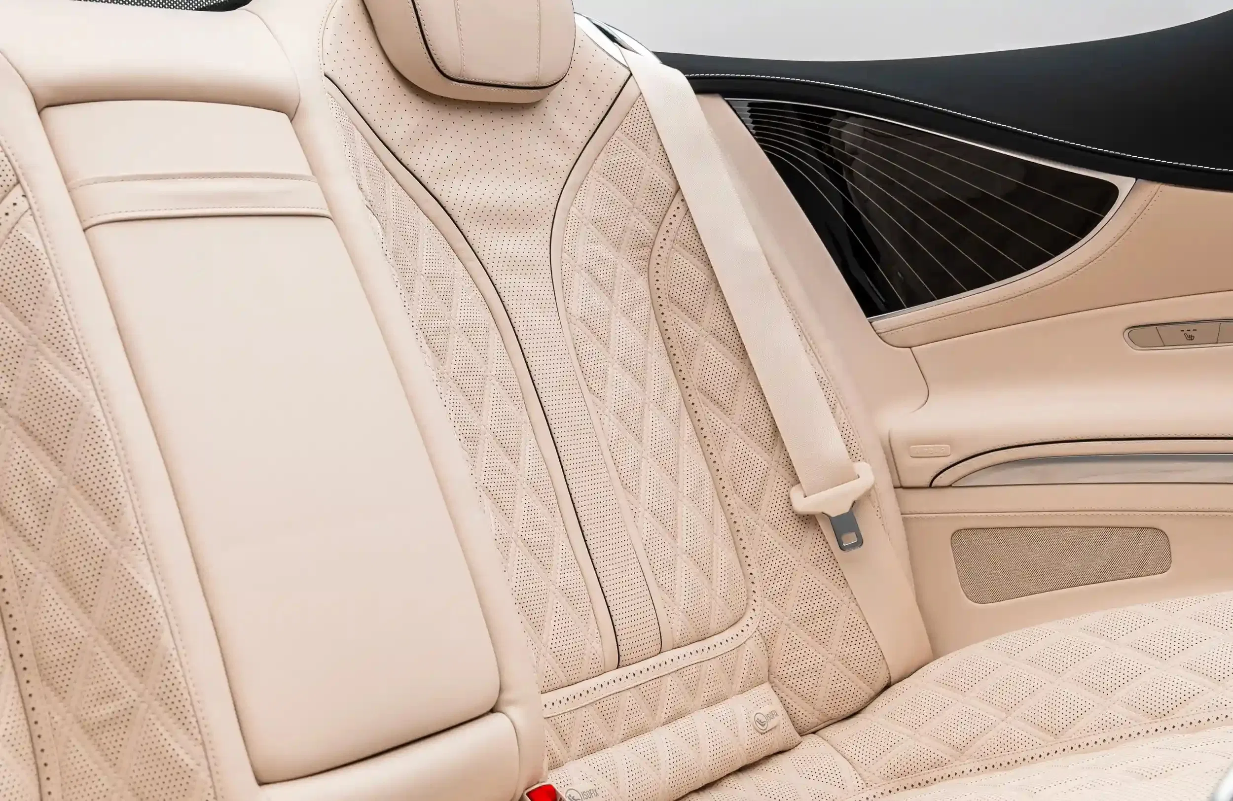2017 Maybach S650 Cabriolet interior, seats, Beige