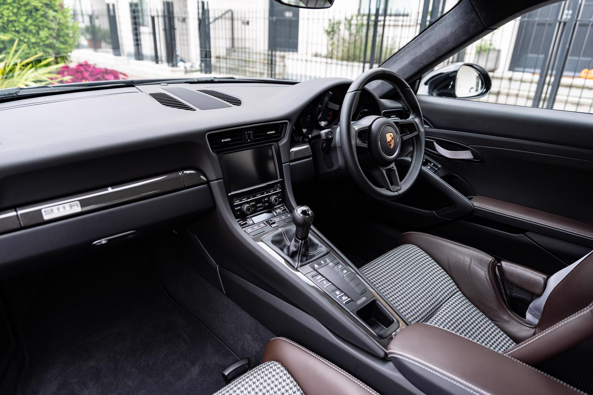 2016 PORSCHE 911 R, 20/20