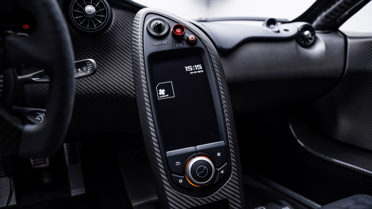 2015 McLaren P1 GTR – Street Legal, 15/16