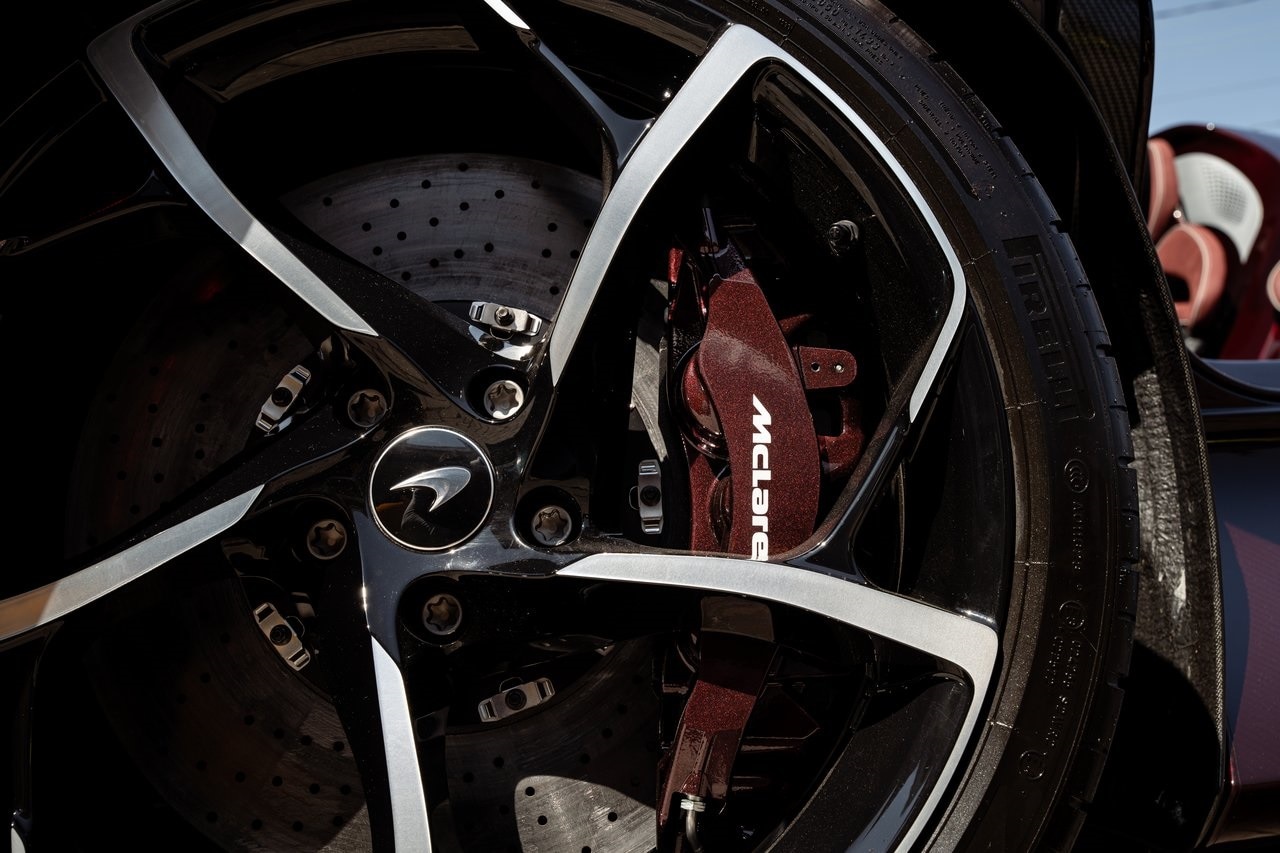2021 McLaren Elva Roadster, 17/20