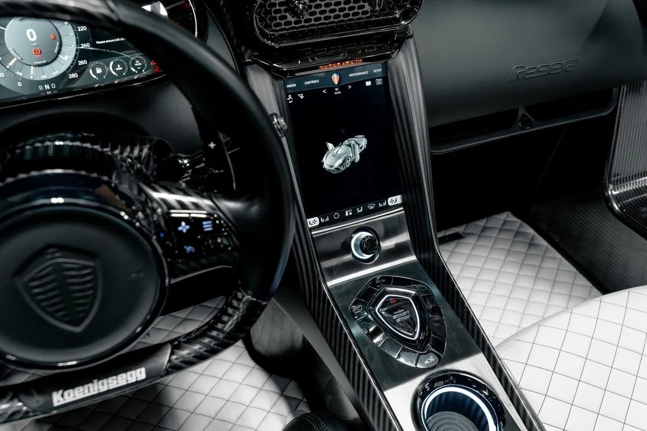 2019 Koenigsegg Regera interior, center console, Black-White