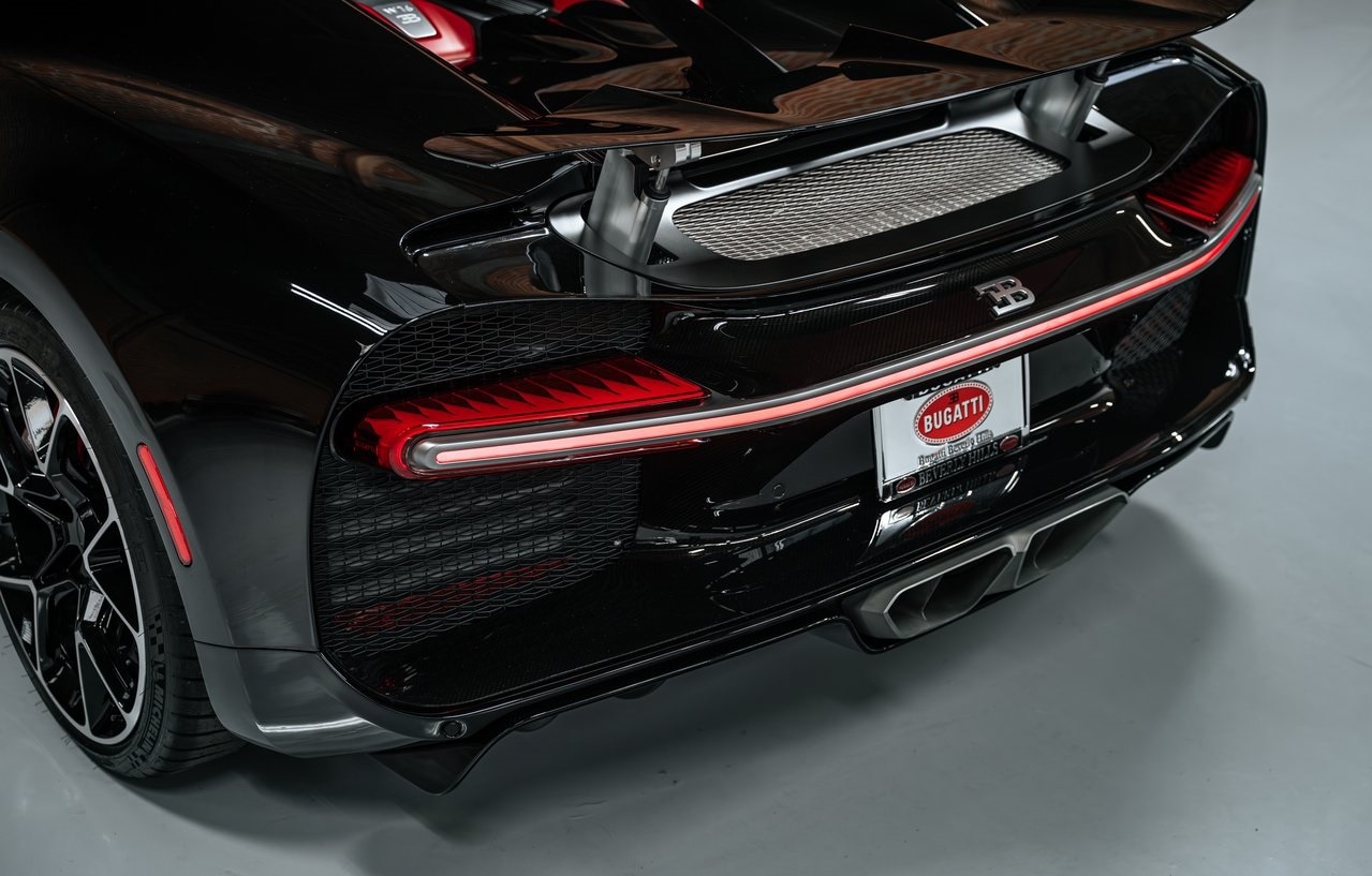 2019 Bugatti Chiron "110 Ans Bugatti", 10/39