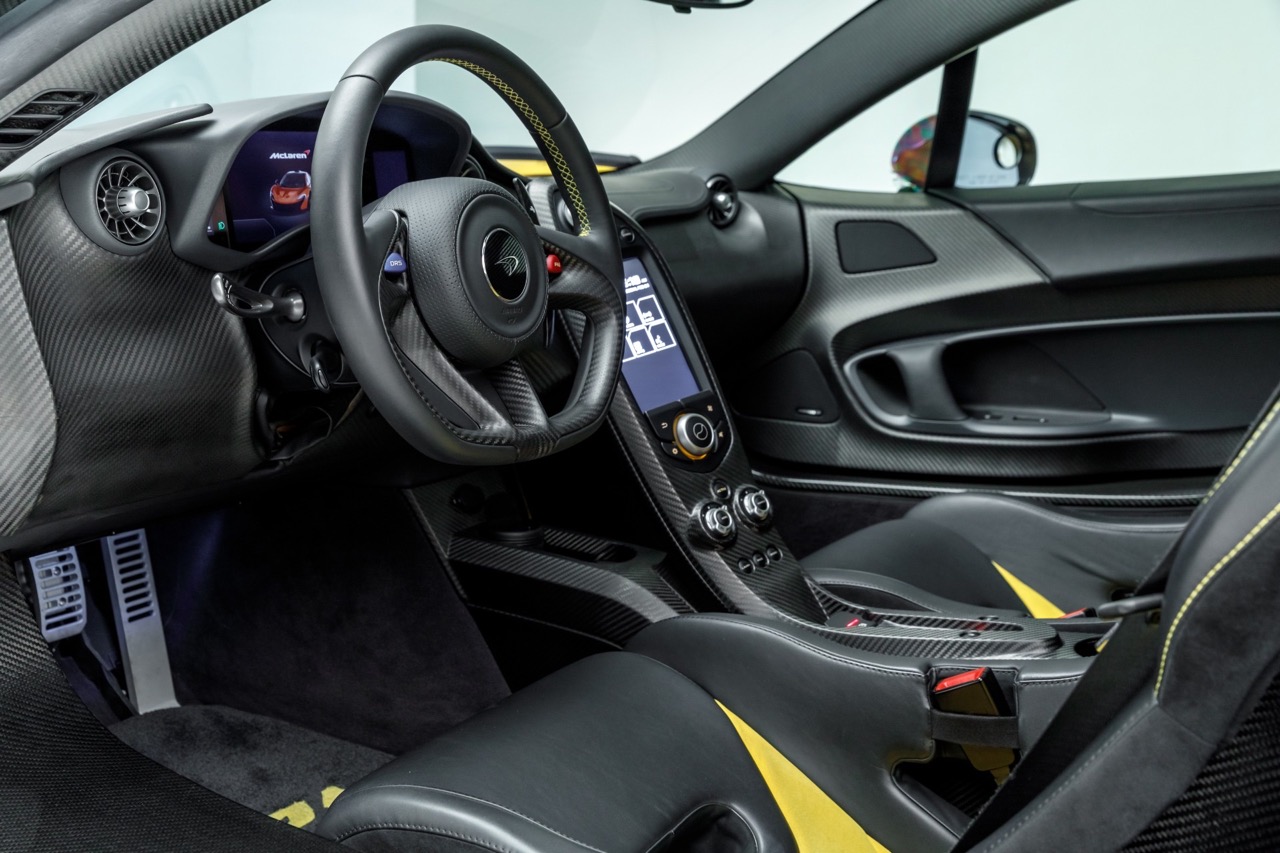 2014 McLaren P1, 4/20