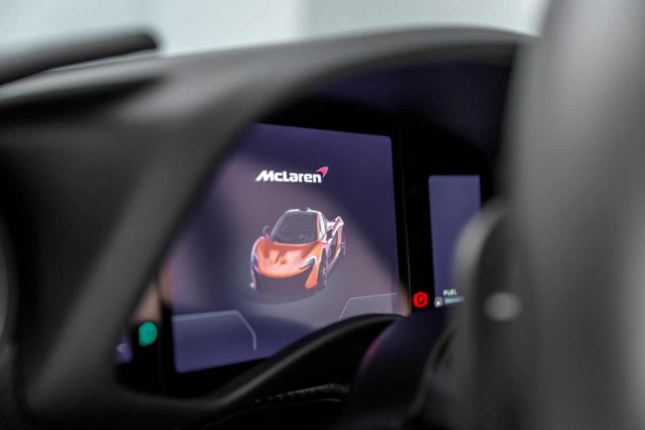 2014 McLaren P1, 7/20