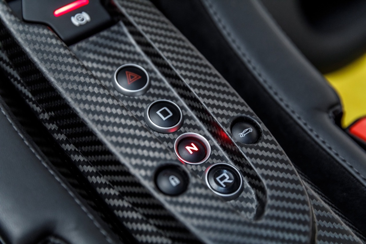 2014 McLaren P1, 9/20