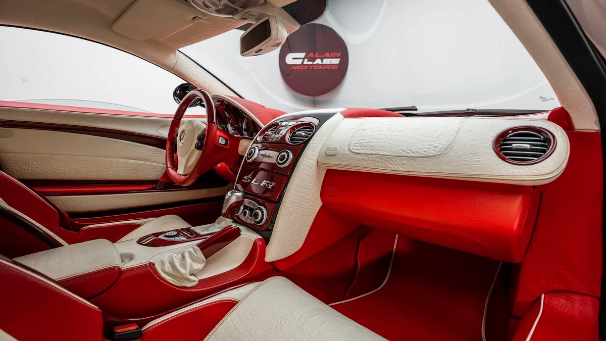 2006 SLR McLaren By Fab Design interior, White & Red (Croco-Style Leather)