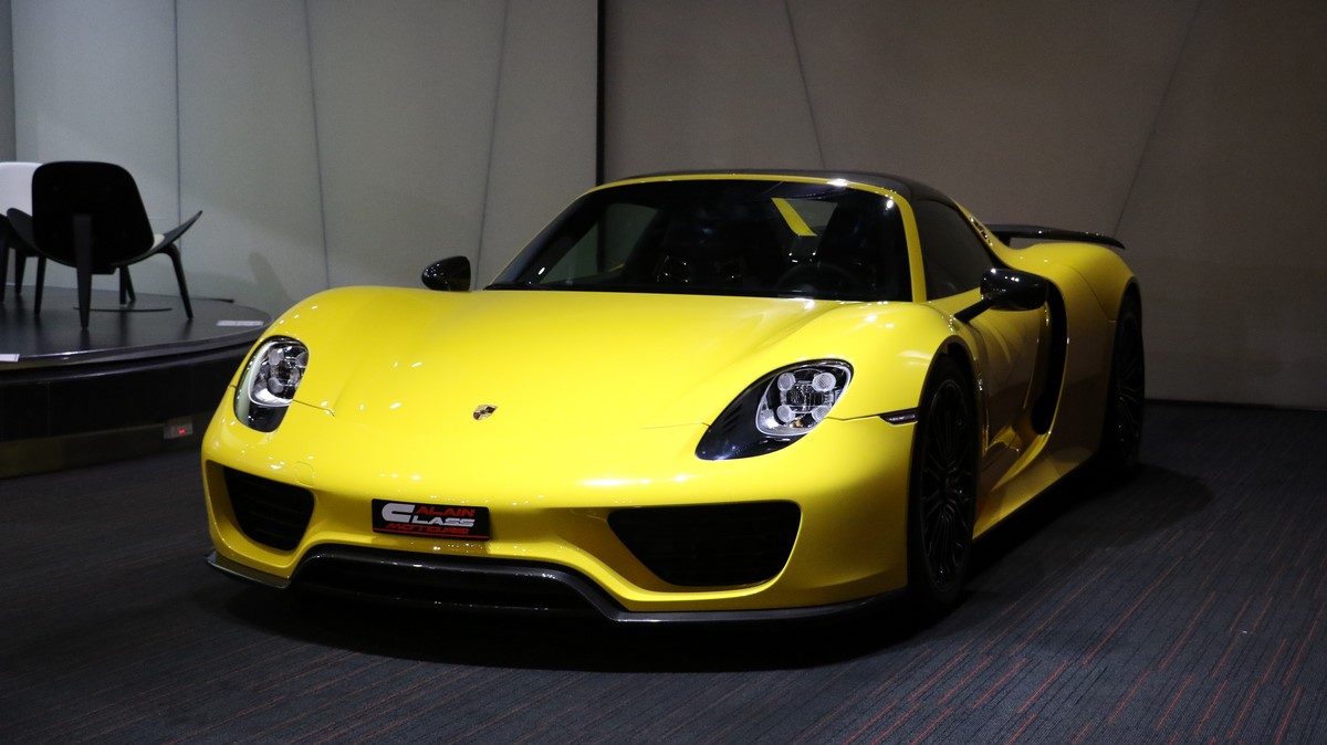 2015 Porsche 918 Spyder, 5/20