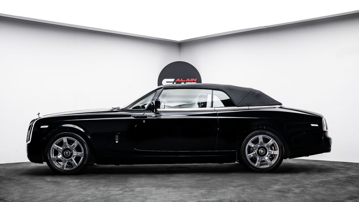 2017 Rolls-Royce Phantom Drophead, 5/20