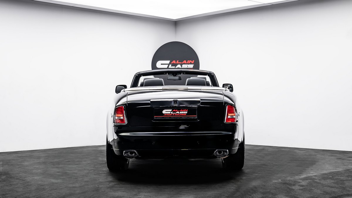 2017 Rolls-Royce Phantom Drophead, 8/20