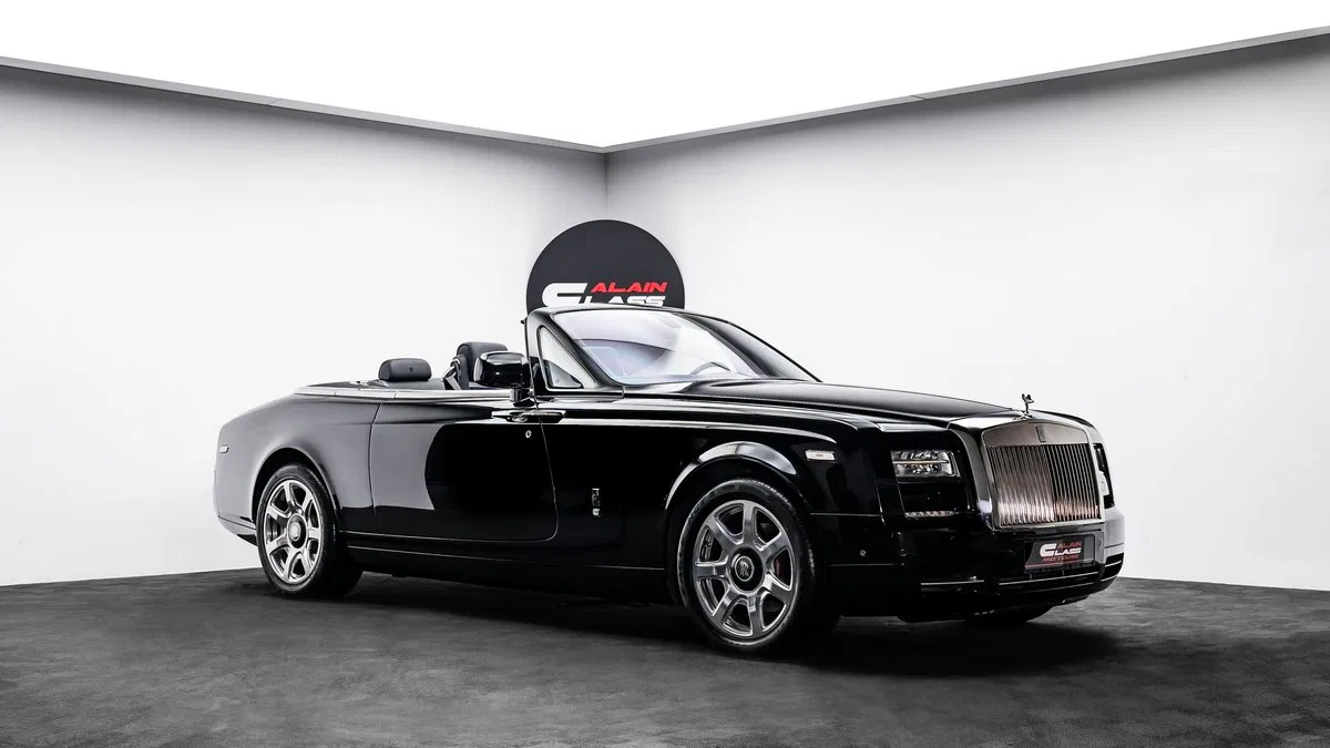 2017 Rolls-Royce Phantom Drophead, side profile, Black