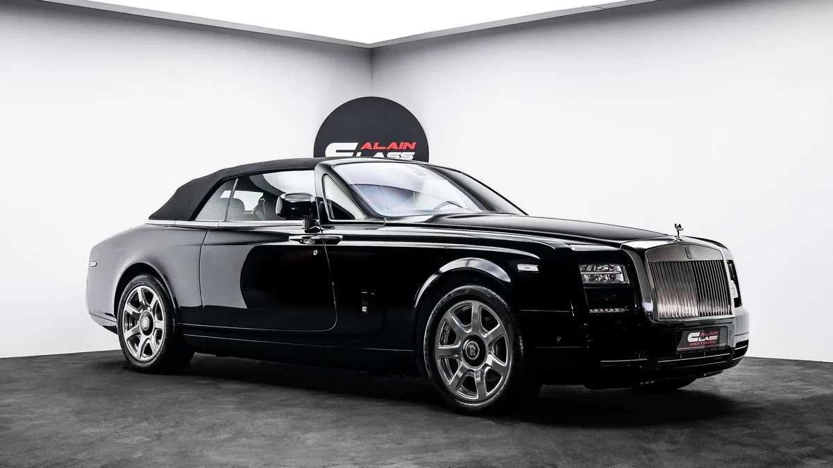 2017 Rolls-Royce Phantom Drophead for sale, exterior, Black