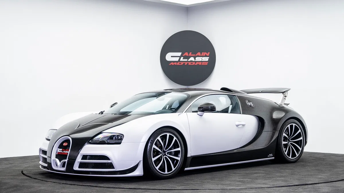 2006 Bugatti Veyron Linea Vivere for sale, exterior, White | Carbon Fiber